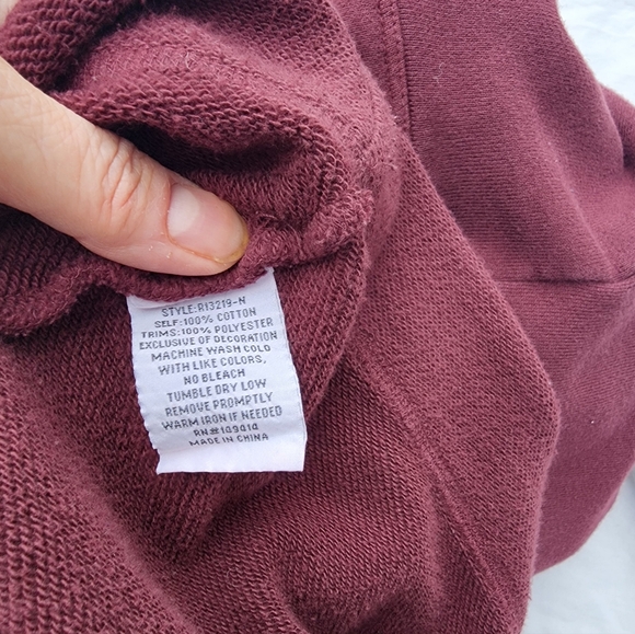 🌺 Johnny Was Floral Embroidery Burgundy Hoodie Heavyweight Sweatshirt Top - Picture 4 of 5